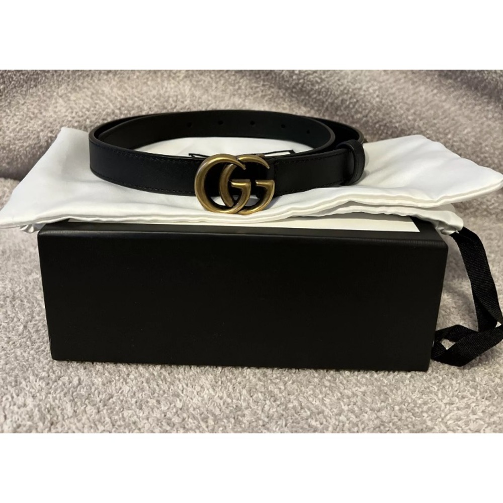 GUCCI Leather belt with Double G buckle AUTHENTIC